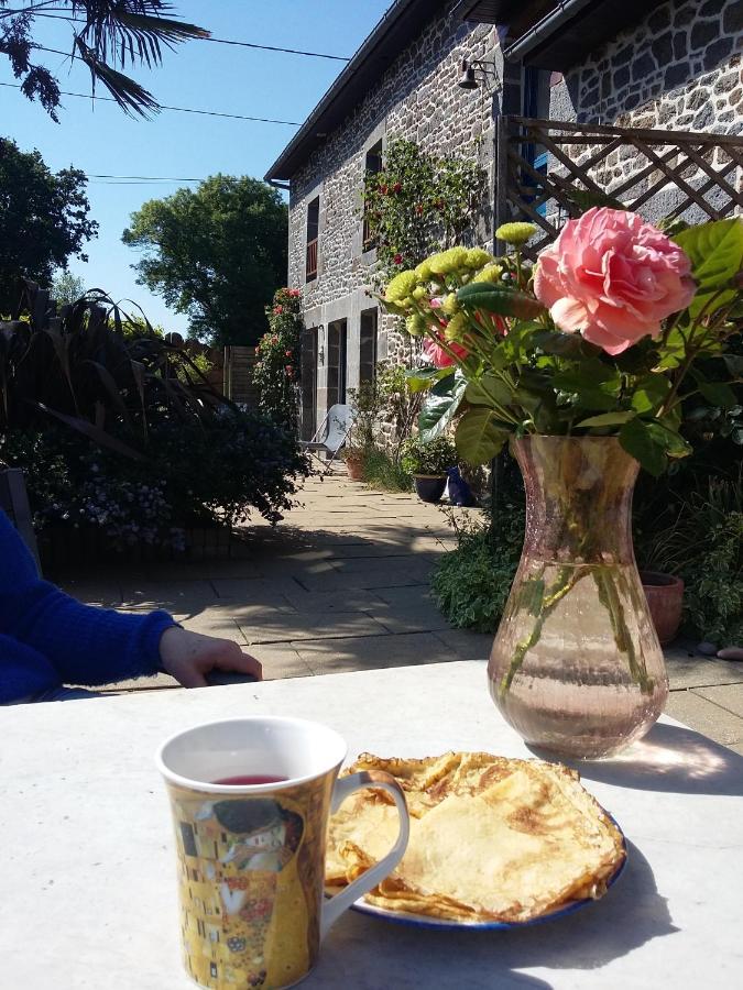 Les Petites Chapelles Panzió Saint-Pierre-de-Plesguen Kültér fotó