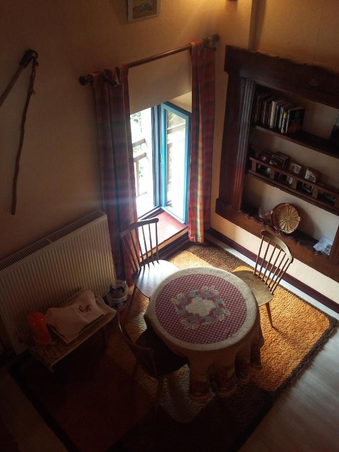 Les Petites Chapelles Panzió Saint-Pierre-de-Plesguen Kültér fotó