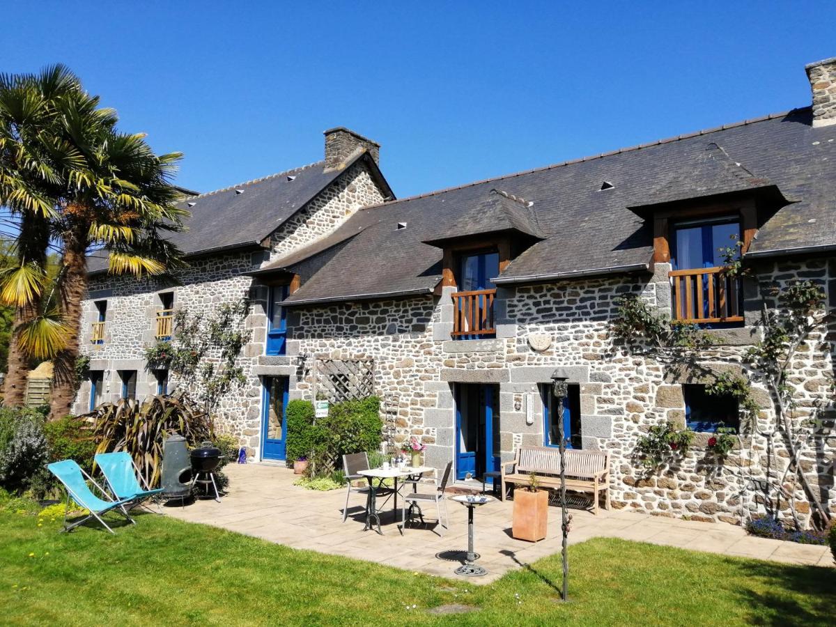 Les Petites Chapelles Panzió Saint-Pierre-de-Plesguen Kültér fotó